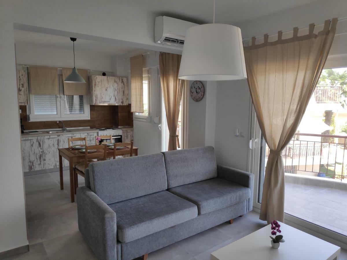 Melistalia Appartment 1 尼亚米卡尼奥纳 外观 照片
